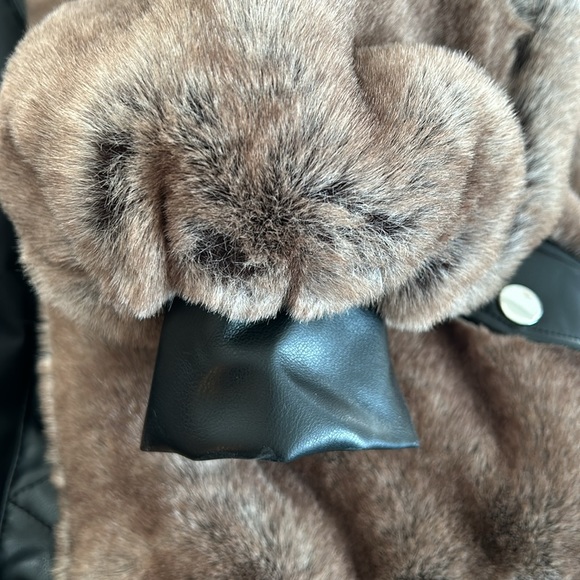 NWT WeWoreWhat faux fur bomber jacket, size Large. - Picture 8 of 11